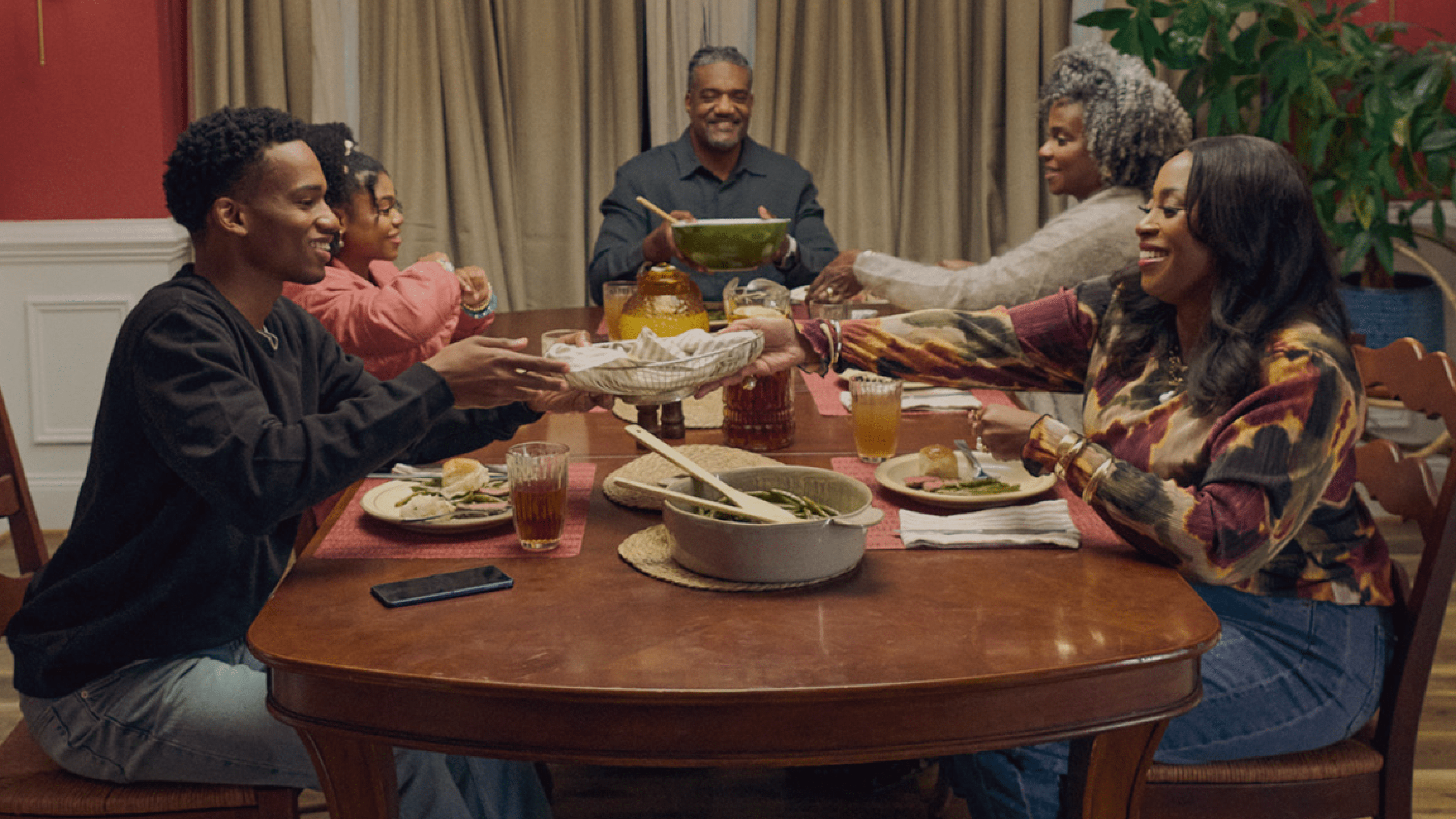 Family chatting during dinner